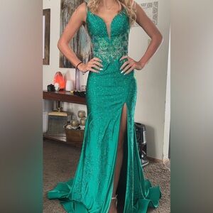 Elegant Green Prom Dress